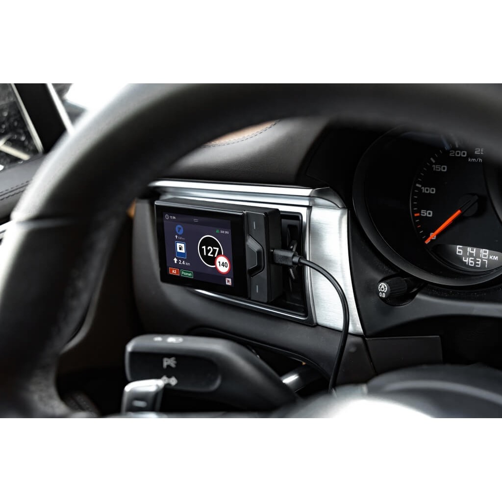 Yanosik RS z rocznym abonamentem – zdjęcie 3 Yanosik RS z rocznym abonamentem – zdjęcie 3